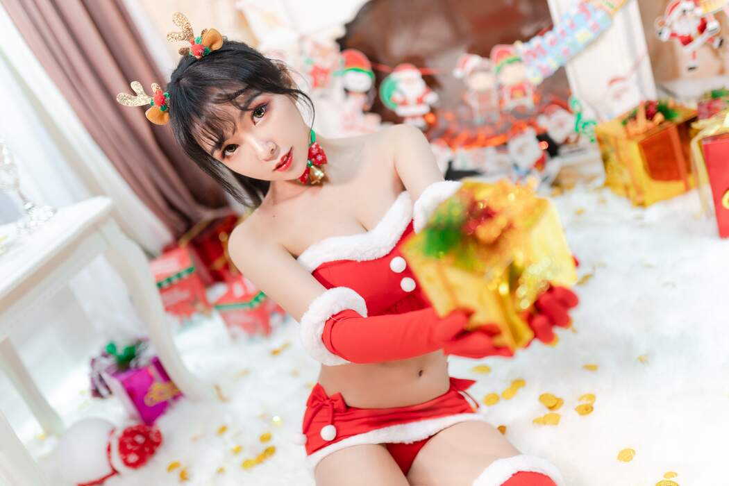 【SSS】CHN COSER 妍子坚不可摧 写真合集【9期-840MB】-CoserBaby