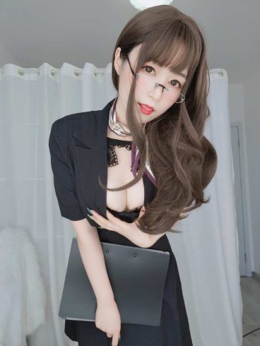 图片[4]-【SS+】白银81：穿梭于古典与现代的二次元精灵【130期-43.8GB】-CoserBaby