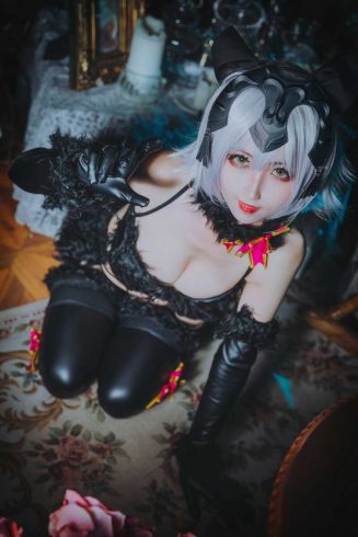 图片[5]-【SS+】rioko凉凉子：二次元世界的百变御姐【95期-38.6GB】-CoserBaby