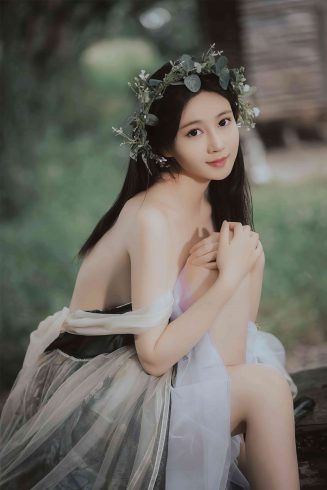 图片[1]-【SSS】年年：光影中的多面女神【124期-36.4GB】-CoserBaby