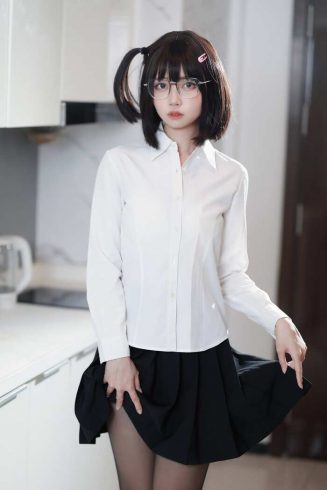 图片[1]-【SS+】洛桑w伊梓：COS与摄影的双重艺术探索【14期-3.96GB】-CoserBaby