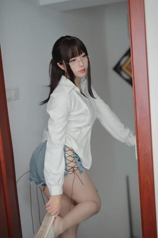 图片[2]-【SS】CHN COSER 小容仔咕咕咕w 写真合集【34期-12.9GB】-CoserBaby