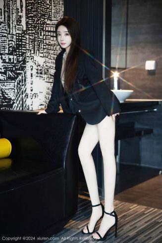 图片[1]-【单集】XIUREN秀人网模特 雨儿baby 模拍写真【67P-431MB】-CoserBaby
