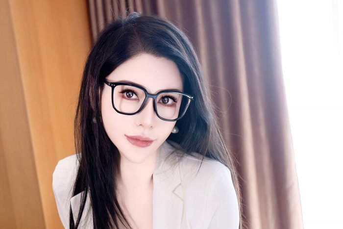 【单集】XIUREN秀人网模特 悦悦姐 模拍写真-CoserBaby