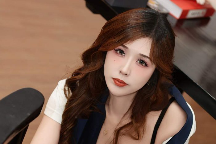 【单集】XIUREN秀人网模特 月野兔美妞 模拍写真-CoserBaby