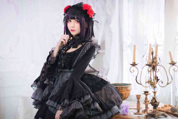 【单集】Tomoyo酱 COS 《更衣人偶-黑江雫》 写真集-CoserBaby