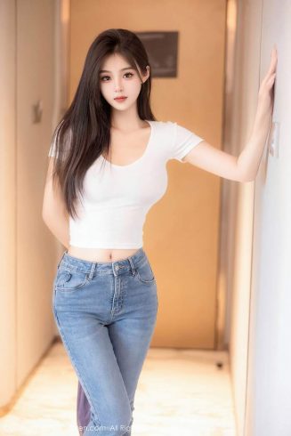 图片[2]-【单集】XIUREN秀人网模特 周周不吃香菜 模拍写真【89P-538MB】-CoserBaby