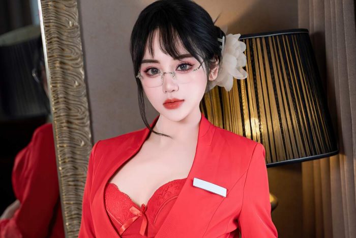 【单集】XIUREN秀人网模特 汐汐爱吃草莓 模拍写真-CoserBaby