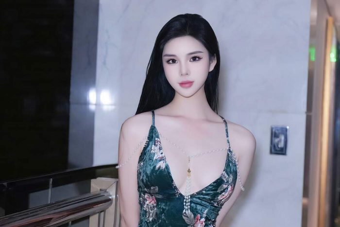 【单集】XIUREN秀人网模特 雪糕CiCi 模拍写真-CoserBaby