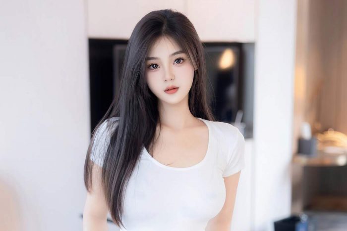 【单集】XIUREN秀人网模特 周周不吃香菜 模拍写真-CoserBaby